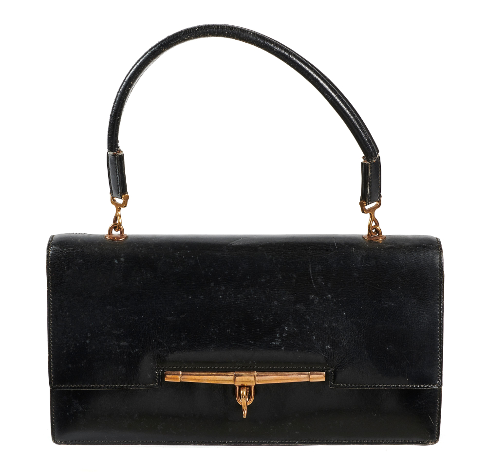 Hermès SacPALONNIERBoxnoirGarnituremétalplaquéorDimensions:27x15x3cmPALONNIERbagBlackboxcalfsk