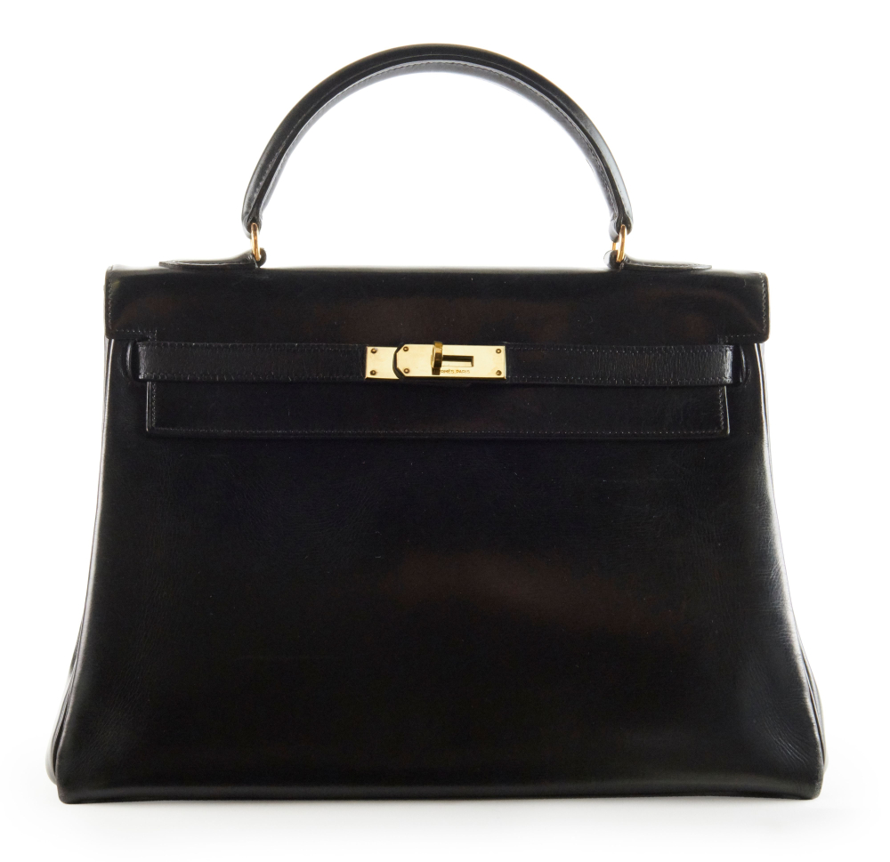 Hermès SacKELLYRetourné32BoxnoirGarnituremétalplaquéorDimensions:32x23x13cmKELLYRetourné32bag<R