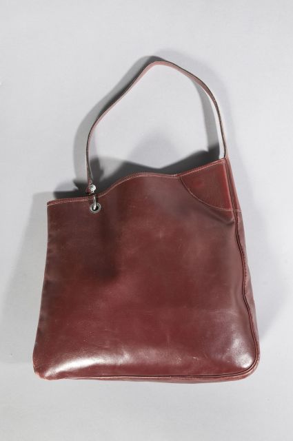 HERMES SAC Manille en cuir bordeaux, demi-anse bandouli