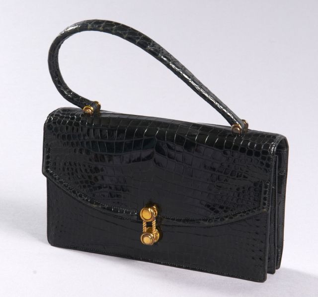 HERMES Paris, circa 1960 SAC Poulie en crocodile porosus noir, garnitures plaqu