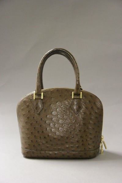 Louis VUITTON SAC Loch Ness en autruche marron, fermeture 
