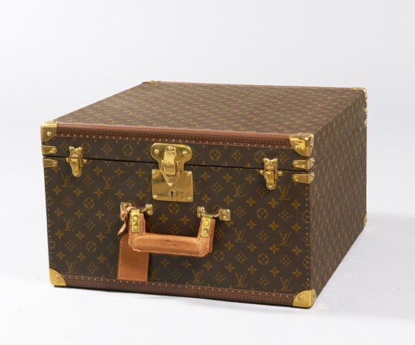 Sold at Auction: Louis Vuitton, Louis Vuitton Gilt Metal Keepall  Paperweight