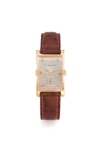 VACHERON & CONSTANTIN REF. 4591 YELLOW.GOLD.Vacheron & Constantin, Genève, No. 485594, case No..337237, Ref. 4591. Made circa 1950..Very fine and rare, rectangular, flared, 18K yellow gold.wristwatch.