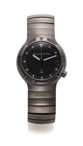 IWC REF. 3523 PORSCHE DESIGN.OCEAN 500 TITANIUM.International Watch Co., Schaffhausen, Porsche Design.Ocean 500, case No. 2394064, Ref. 3523. Made in the 1990's..Fine, center seconds, self-winding, water-resistant, titanium.wristwatch with date, revolving