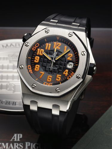 AUDEMARS PIGUET REF. 15701 ROYAL OAK LA BOUTIQUE SPECIAL EDITION.Audemars Piguet, Genève, Royal Oak Offshore Automatic,.case No. F63366, Ref. 15701 ST. Made in 2005, sold October.26th, 2006..Very fine and rare, large, octagonal, center seconds, self-.wind