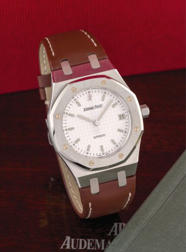 AUDEMARS PIGUET, REF. 15189ST. ROYAL OAK, 200TH.ANNIVERSARY OF BANQUE PICTET.Audemars Piguet, Genève, Royal Oak - Automatic, case No. F 19647.Ref. 15189ST. Made in a special edition to celebrate the 200th.anniversary of Pictet & Cie in 2005..Very fine and