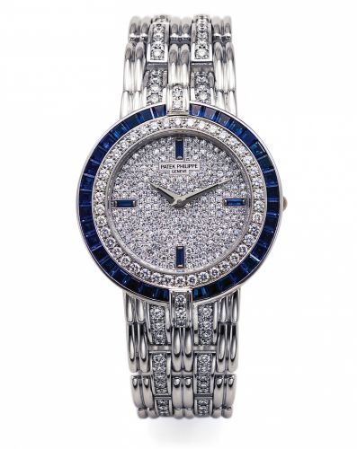 PATEK PHILIPPE REF. 3982.WHITE GOLD.DIAMOND AND SAPPHIRE.Patek Philippe, Genève, No. 1,549,337, case.No, 2,896,540. Ref. 3982/11. Made circa 1980s..Very fine and rare, 18K white gold, diamond and sapphire.wristwatch with an 18K white gold Patek Philippe.i