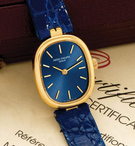 PATEK PHILIPPE REF. 4564 LADY ELLIPSE.ORIGINAL BOX & CERTIFICATE YELLOW GOLD.Patek Philippe, Geneve, Ellipse, case No. 2906226, movement.No. 1414705, Ref. 4564. Sold on October 14, 1991..Fine and elegant, oval, 18K yellow gold lady's wristwatch with an 18