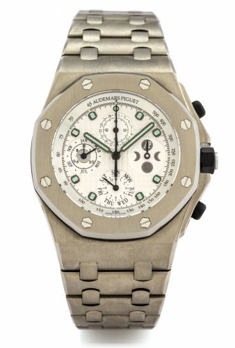AUDEMARS PIGUET ROYAL OAK CHRONOGRAPH.QUANTIEME PERPETUEL TITANIUM.Audemars Piguet, Genève, Royal Oak Off Shore-.Chronograph - Quantième Perpétuel Automatique, case.No. F 02961, Ref. 25854 TI. Made circa 2005..Very fine and rare, tonneau-shaped with octag