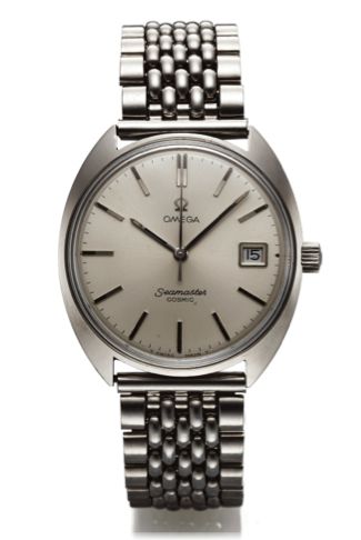 OMEGA REF. 136.017 SEAMASTER COSMIC.Omega, Seamaster, Cosmic, Ref. 136.017, No. 28294484..Made in the 1960s..Very fine, tonneau-shaped, center seconds, self-winding.water-resistant, stainless steel wristwatch with date and a.steel link bracelet.