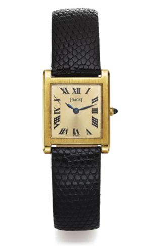 PIAGET REF. 908 YELLOW GOLD.Piaget, Genève, movement No. 799431, case No. 737367.Réf. 908. Made in the 1980s..Fine and elegant, square, thin, 18K white gold wristwatch..Accompanied by a Piaget pouch.