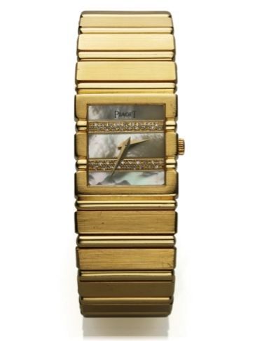 PIAGET POLO LADY'S QUARTZ.YELLOW GOLD.DIAMONDS.Piaget Polo No. 437805, Ref. 8131 C 701. Made in the 1990's..Very fine, square, 18K yellow gold and diamonds lady's.quartz wristwatch with mother-of-pearl dial and an integral.18K yellow gold Piaget link brac