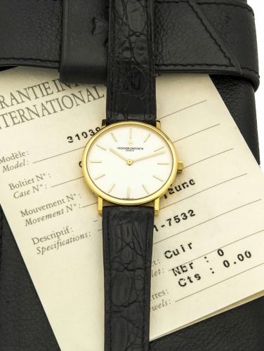 VACHERON CONSTANTIN PATRIMONY REF. 31039 YELLOW GOLD A very fine manual-winding 18K yellow gold wristwatch.