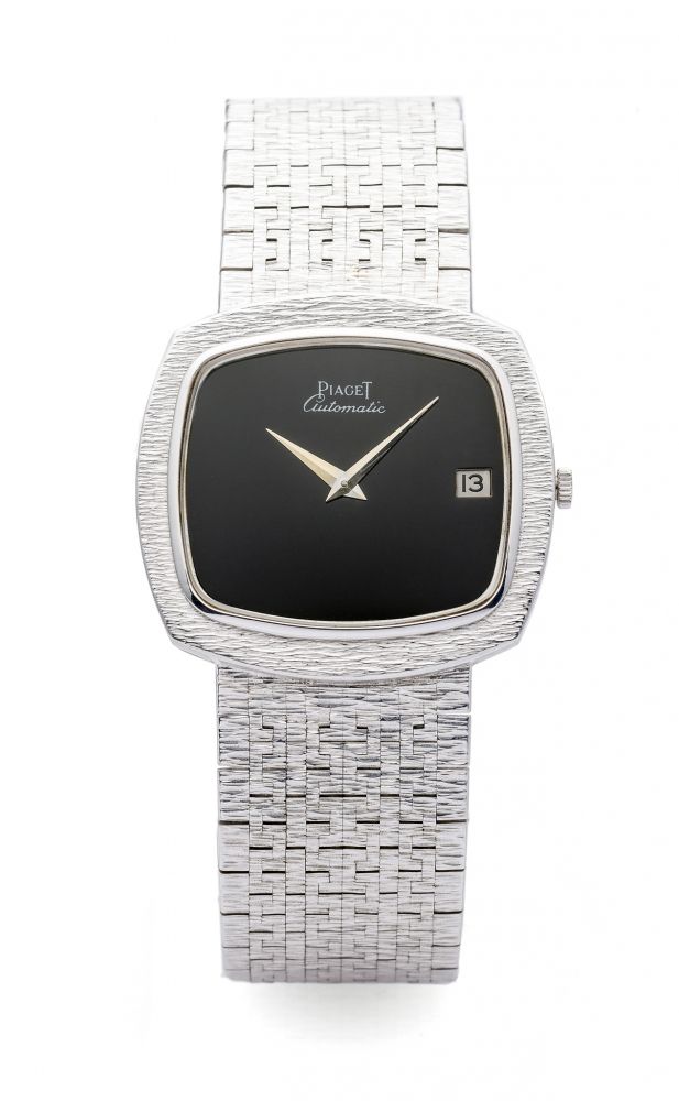 PIAGET REF. 13431 AUTOMATIC WHITE GOLD Fine, self-winding, 18K white gold wristwatch with date.