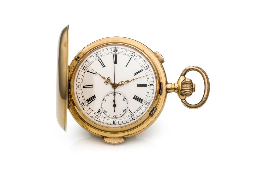 MINUTE REPEATER CHRONOGRAPH Fine, minute-repeating, 18K yellow gold, hunting-cased, keyless pocket watch with chronograph. Attributable to Le Phare (Barbezat Baillot) with Swiss patent 13244.