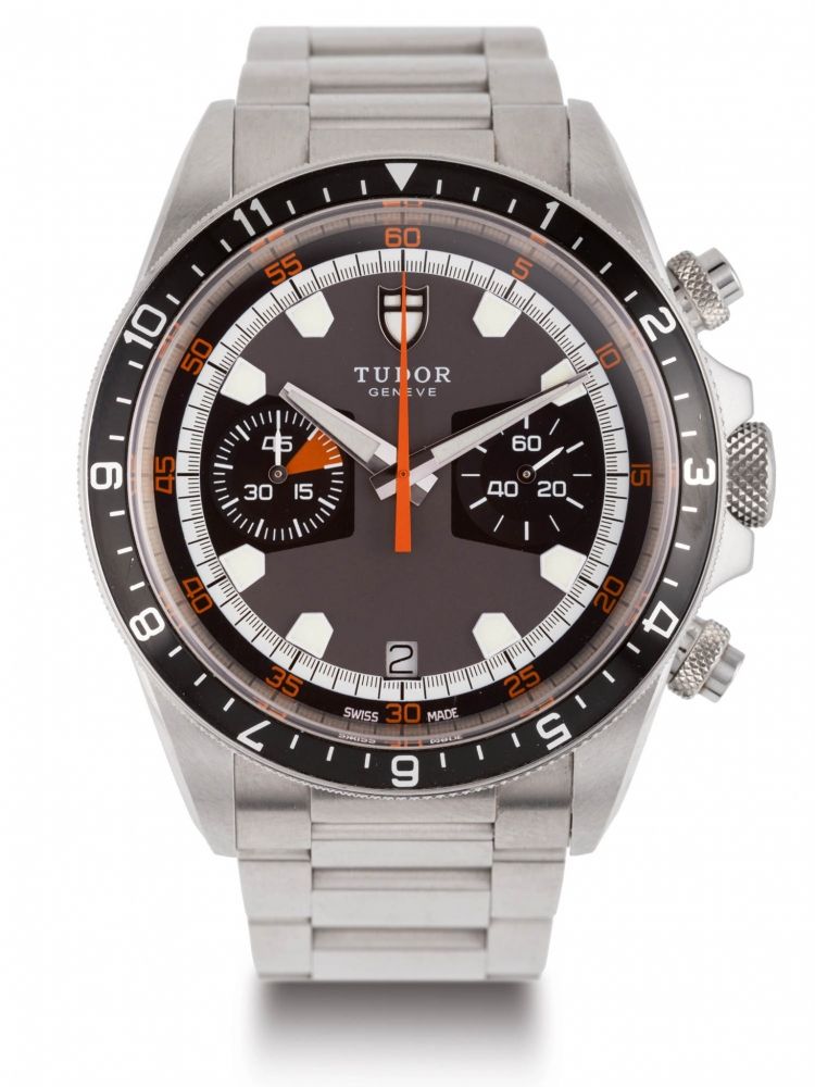 TUDOR "HERITAGE" Fine, water-resistant, stainless steel wristwatch with date, chronograph with minute register. Belle montre bracelet en acier étanche avec date et chronographe avec compteur des minutes.