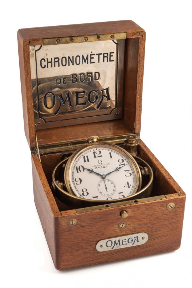 OMEGA, CHRONOMETRE DE BORD, WOOD AND BRASS