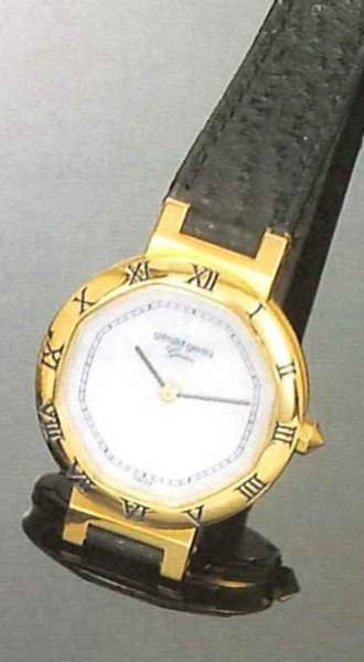 G_rald Genta, Ref. 2985.7, present series..Fine 18ct gold lady's wristwatch.