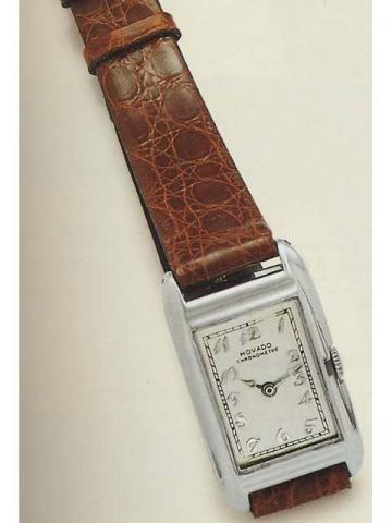 Movado Chronometer, Ref. 6025. Produced in the 1940's.Fine and rare, rectangular curved, 18K white gold gentleman's wristwatch.
