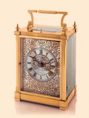 James Murray, Royal Exchange, London, made for the Chinese and Indian market, circa 1860.Fine, large, gilt brass, 8-day going, hours and half-hour striking, fusee carriage clock.