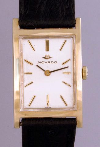 Movado, Ref. 110. Produced in the 1950's.Fine and elegant, rectangular, 14K yellow gold gentleman's wristwatch.