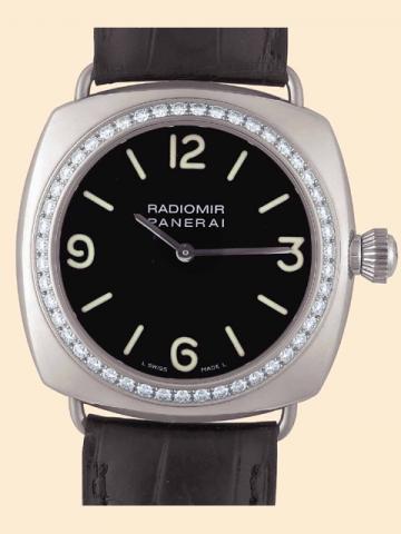 Radiomir, I Diamanti della Officine Panerai, Automatic, Swiss, D 60/70, No. 1035914, Ref. OP 6543. Produced in a limited edition of 70 examples in October 2001. Very fine, cushion-shaped, self-winding, water-resistant to 30 m., 18K white gold and diamonds