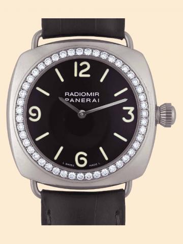 Radiomir, I Diamanti della Officine Panerai, Automatic, Swiss, C 83/99, No. 1009482, Ref. OP 6543. Produced in a limited edition of 99 examples in October 2000. Very fine, cushion-shaped, self-winding, water-resistant to 30 m., 18K white gold and diamonds