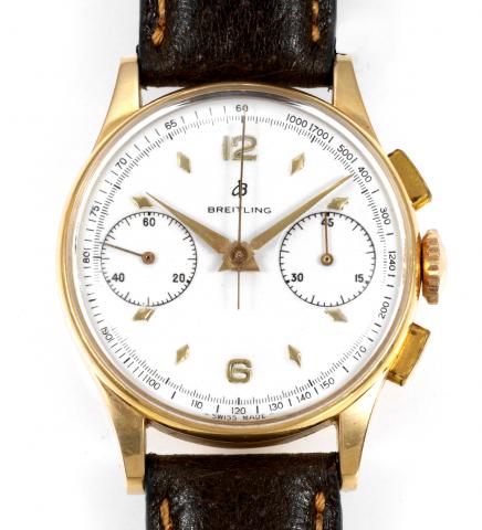 Pink Gold Chronograph.Breitling, case No. 812852, Ref. 1189. Made in the 1950s..Fine, 18K pink gold gentleman`s wristwatch with square button chronograph, registers and tachometer.