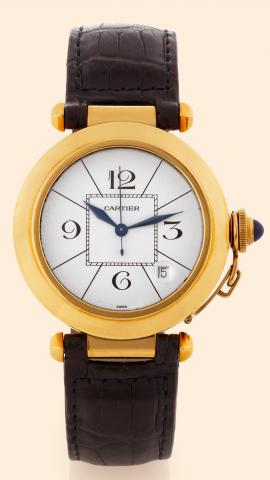 Pasha Automatic.Cartier, Pasha Automatic.Ref. 0585. Made in.the 1980s..Fine, center-seconds, self-winding, waterresistant.18K yellow gold gentleman's.wristwatch with date and an 18K Cartier.buckle.