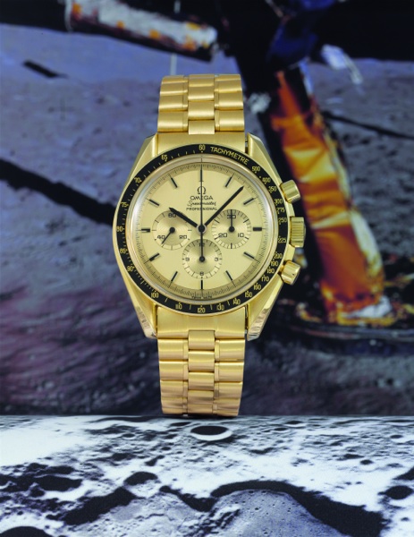 APOLLO XI Omega, Speedmaster Professional, No. A090, movement No. 44632328, Ref. BA.345.0802/145.0039. Made in a numbered series in 1980 and sold on December.11, 1980..Very fine and rare, asymmetric, water-resistant, 18K gold gentleman`s wristwatch with r