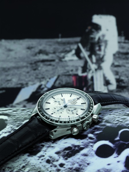 25TH ANNIVERSARY APOLLO XI Omega, Speedmaster Professional, Chronometer, No. 165/500, movement.No. 48311374, Ref. BC 348.0062. Sold on March 1, 1996. Made in a limited edition.of 500 examples in 1994, sold on March 1, 1996..Very fine and rare, asymmetric,
