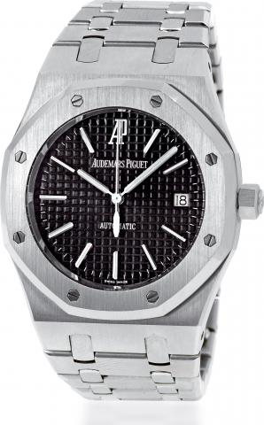 Royal Oak, Automatic.Audemars Piquet, Ref. F 41966, No. 1252. Made circa.2003..Fine, center seconds, self-winding, water-resistant, stainless steel.wristwatch with date and a stainless steel Royal Oak bracelet.with concealed double deployant clasp.