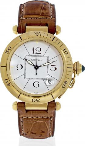 Yellow Gold Pasha.Cartier, Pasha, Automatic, Ref. 2104. Made in 1989..Fine, center seconds, self-winding, water-resistant, 18K yellow gold wristwatch with date and an 18K yellow gold Cartier.deployant clasp.