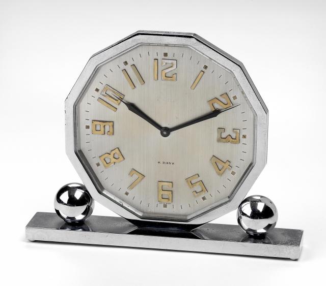 Omega, Swiss, Ref. 38.625,No. 6814599, caseNo. 7546067..Made circa 1925..Fine and rare 8-day going chrome Art Deco desk clock..To be sold without reserve