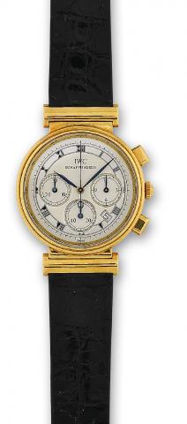 International Watch Co., Schaffhausen, Ref. 3739..Made in the 1990s..Fine, 18K yellow gold quartz wristwatch with date, square.button chronograph, registers and an 18K yellow gold IWC.buckle..To be sold without reserve