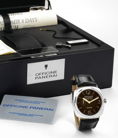 PAM 198 Platinum Radiomir 8 Days.Officine Panerai, Firenze 1860, Radiomir 8 Days, No. G 07/50.Ref. OP 6615. Made in a limited edition of 50 pieces in 2004..Very fine and rare, large, cushion-shaped platinum wristwatch, water-resistant to 100 m, with an 18