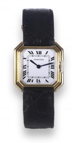 Ceinture.Cartier, Paris, Ceinture, case No. 780991926.Ref. 159. Made in the 1970's..Fine, octogonal, 18K yellow gold lady's wristwatch with an.18K yellow gold Cartier deployant clasp. Accompanied by a.fitted box..To be sold without reserve