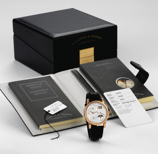 Lange 1 Moon Phase.A. Lange & S_hne, Glash