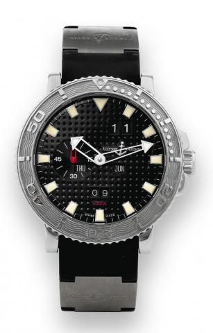 Acqua Perpetual Calendar.Ulysse Nardin, Le Locle, Suisse, Acqua Perpetual.No. 139, Ref. 333-88. Made circa 2005..Fine, self-winding, water-resistant, stainless steel diver's wristwatch.with perpetual calendar, large date and a titanium Ulysse.Nardin doubl