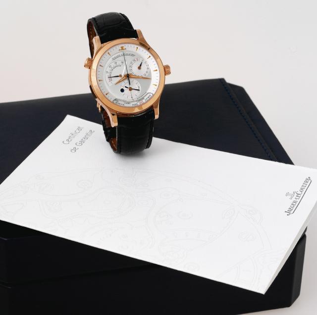 G_ographique.Jaeger-LeCoultre, Master Control 1000 Hours -.G_ographique, No. 2034, Ref. 142.2.92. Sold on July 7th.2001..Very fine, World Time, center-seconds, self-winding, water.resistant, 18K pink gold wristwatch with date, 40-hour power.reserve, day a