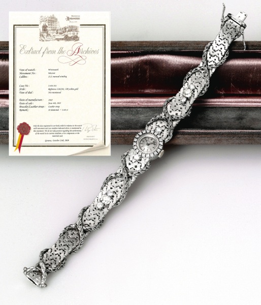 White Gold & Diamonds.Patek Philippe, Geneve, movement.No. 986644, case No. 2636361, Ref. 3282/40..Made in 1965, sold on June 4, 1965..Very fine and elegant, 18K white gold and.diamond-set lady