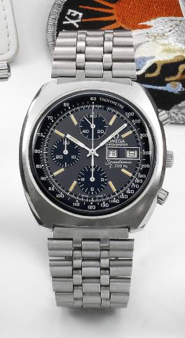 Steel Speedsonic.Omega Chronometer, Speedsonic, f 300 Hz, Ref. ST 188.0002. Made in 1978..Fine and rare, tonneau-shaped, stainless steel, electronic wristwatch with round button chronograph.12-hour and 30-minute registers, tachometer, day and date and an 