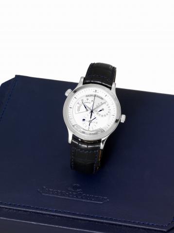 Jaeger-LeCoultre G_ographique.Jaeger-LeCoultre, Master Control 1000 Hours -.G_ographique, No. 6660, Ref. 142.8.92. Sold in November.2005..Very fine, World Time, center-seconds, self-winding.water-resistant, stainless steel wristwatch with date, 40-hour.po