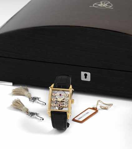 Girard-Perregaux Vintage, 1945, Automatic Tourbillon with Three Gold Bridges No.2.Girard-Perregaux, No. 2 OJ, Ref.9989. Made in 2007..Very fine and rare, square, 18K yellow gold self-winding wristwatch with visible one-minute tourbillon regulator and an 1