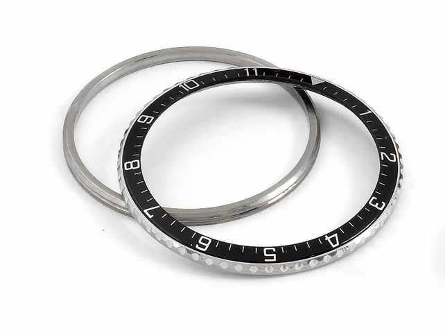 Tudor Bezel and Bezel Ring, Black, Ref. 7169/0, 94210, 79170.stainless steel Prince Oysterdate Chronograph..To be sold without reserve