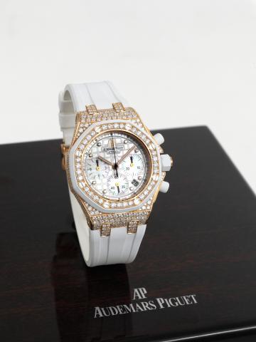 Audemars Piguet Royal Oak Offshore lady diamonds.Audemars Piguet, Royal Oak, Offshore, Automatic, No. 0460, case No. 625518, Ref. 26092. Made in 2007..Fine, tonneau-shaped, octagonal, self-winding, water-resistant, 18K pink gold and white rubber-coated la