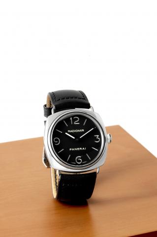 Officine Panerai PAM 210 Historic.Collection Radiomir.Officine Panerai, Firenze 1860, Radiomir, No. J435/500.case No. BB 1263271, Ref. OP 6623. Made in a limited edition.of 500 pieces in 2007, sold on April 10th, 2008..Fine, large, cushion-shaped, water-r