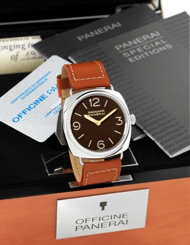 Panerai - Steel - Radiomir 1938 - PAM 232.Officine Panerai, Firenze 1860, Radiomir, Pam 232.No. I 0092/1938, case No. BB 1214762, Ref. OP 6659. Made.in a limited edition of 1938 examples in 2006..Fine, large, cushion-shaped, water resistant to 100 m.stain