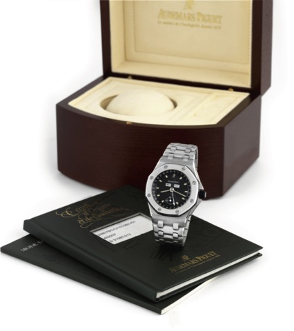 AUDEMARS PIGUET - WHITE GOLD - ROYAL OAK - OFFSHORE - TRIPLE DATE.Audemars Piguet, Gen