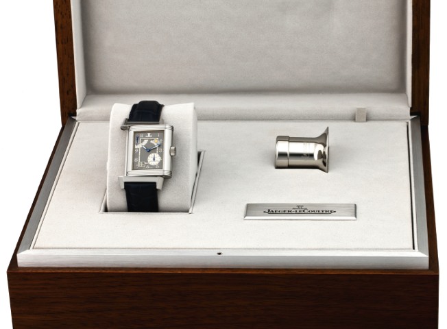 JAEGER-LECOULTRE REVERSO REF. 240.6.19..GRANDE DATE SEPTANTIEME, PLATINUM.Jaeger-LeCoultre, Reverso - Septanti